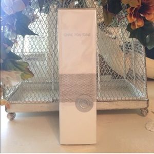 Never open classic fragrance Ame Blanche